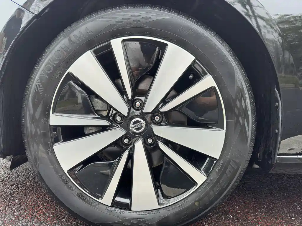 NISSAN TEANA 2022