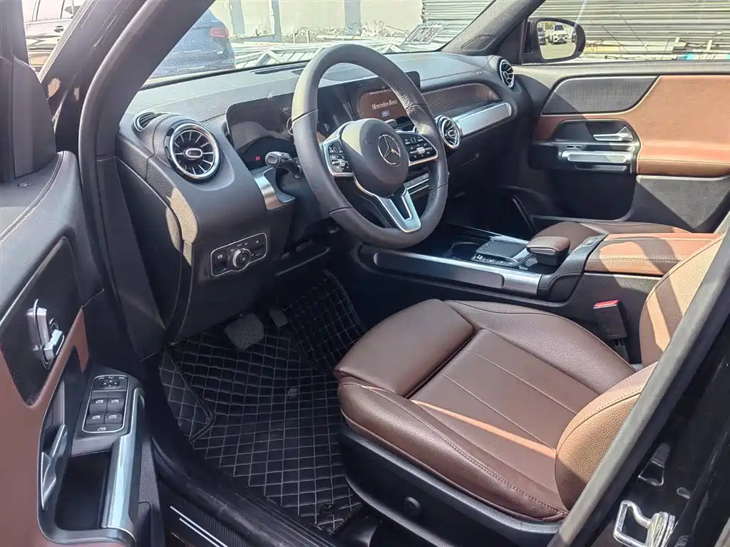 MERCEDES BENZ GLB 2022