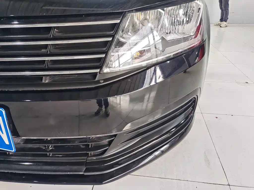 VOLKSWAGEN LAVIDA 2018