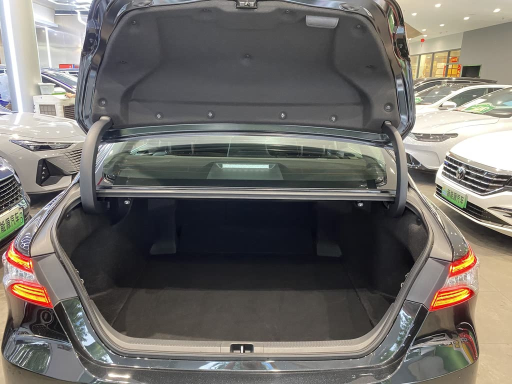 TOYOTA CAMRY 2022