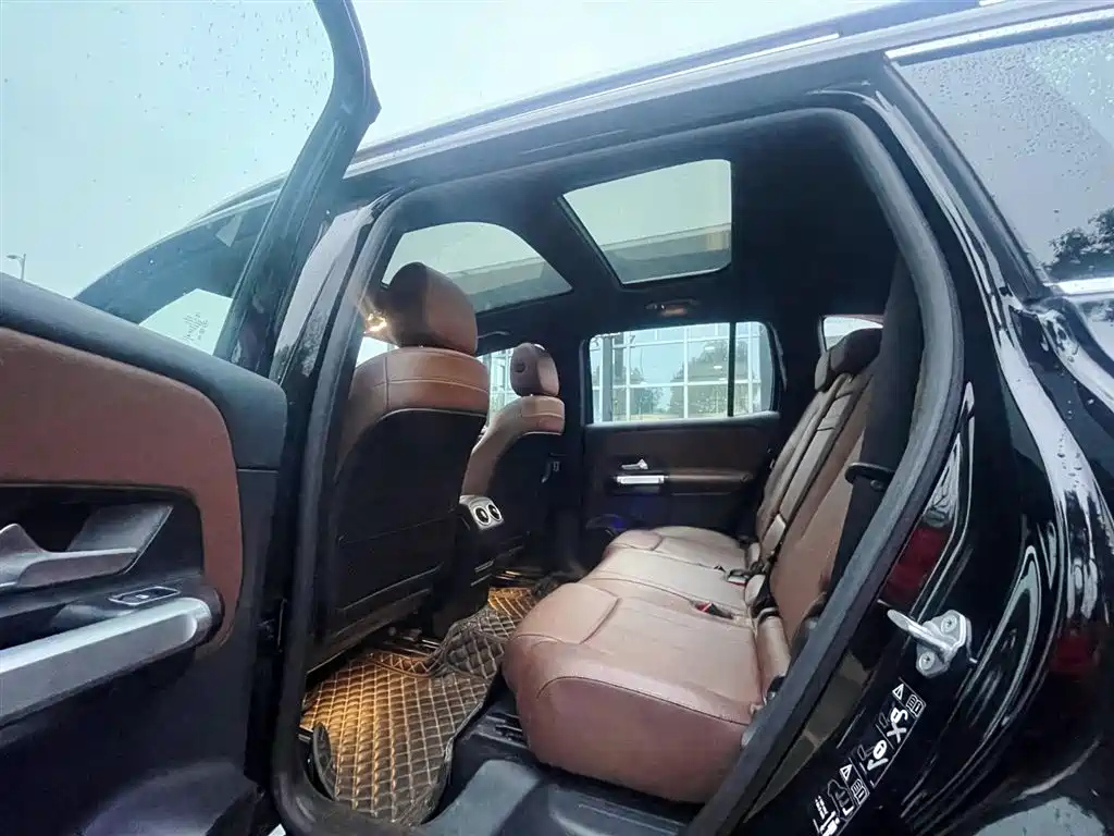 MERCEDES BENZ GLB 2022