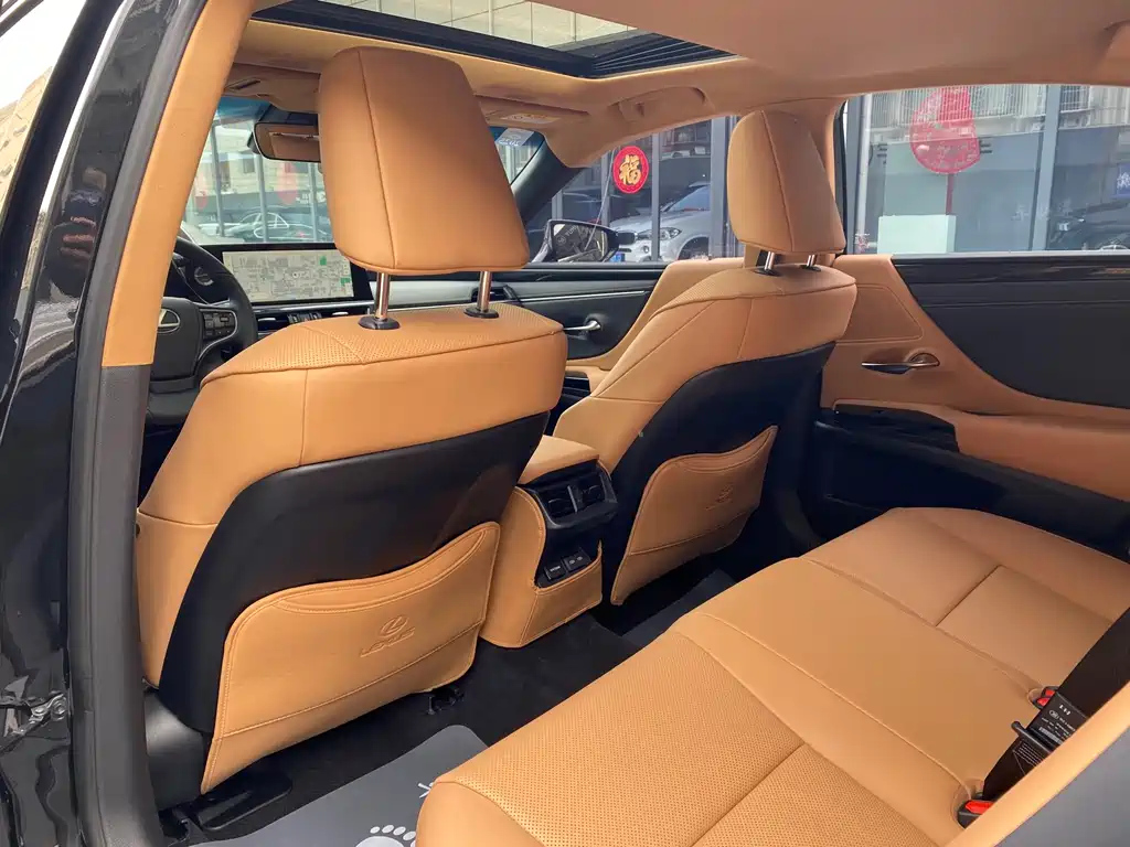 LEXUS ES 2023