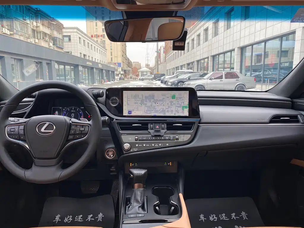 LEXUS ES 2023