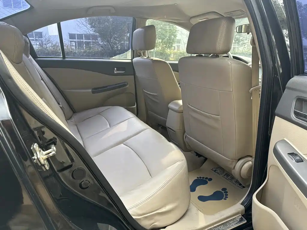 CHERY E5 2014
