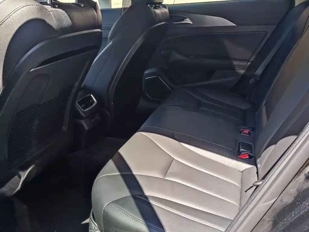 HONGQI H5 2023