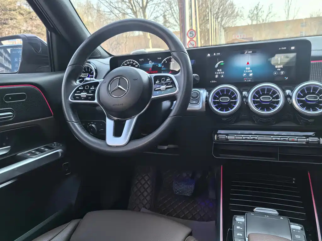 MERCEDES BENZ GLB 2022