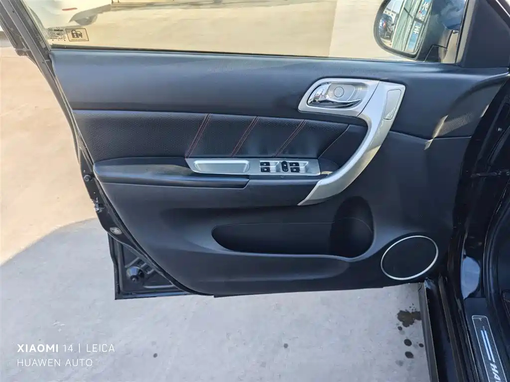 HAVAL H6 2015