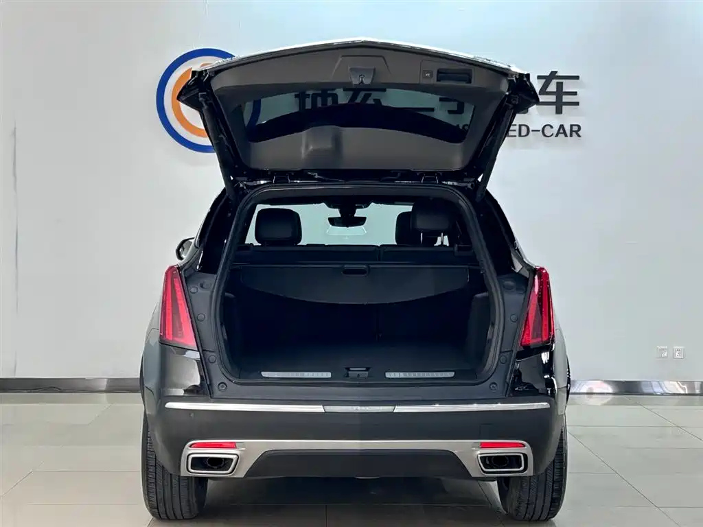 CADILLAC XT5 2020