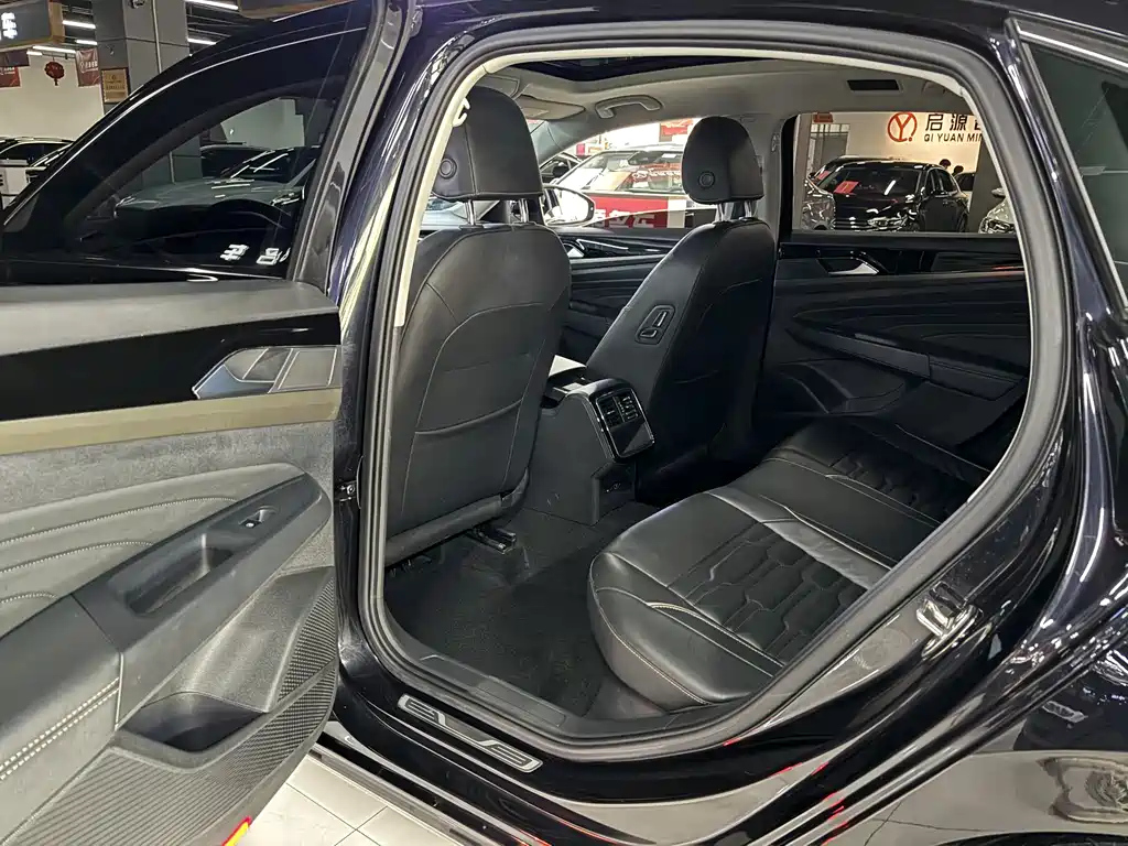VOLKSWAGEN PASSAT 2021