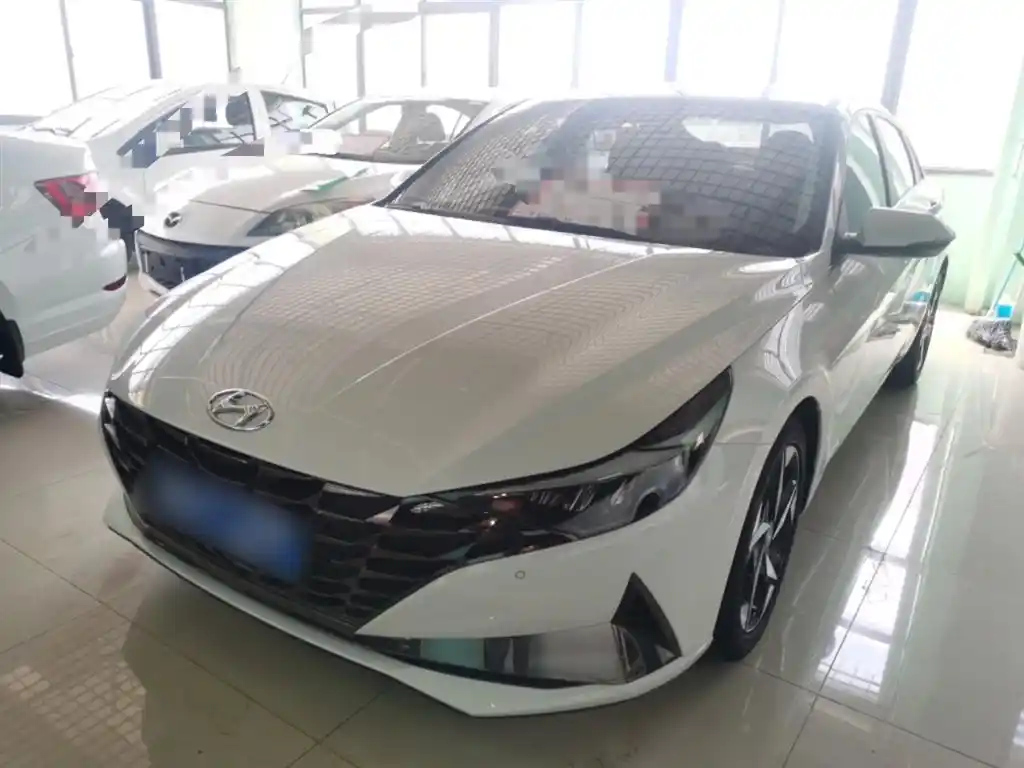 HYUNDAI ELANTRA 2022