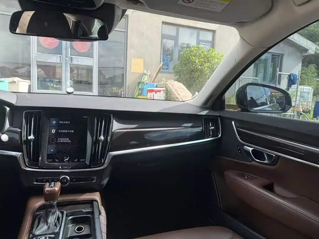 VOLVO S90 2018
