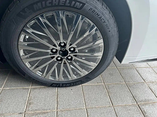 LEXUS LM  2023 YEAR 500H  SEATS  EDITION 2023