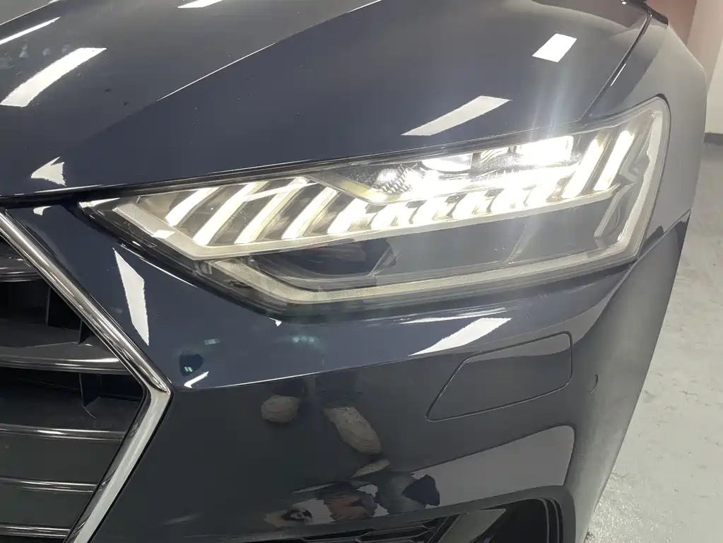 AUDI A7 2022