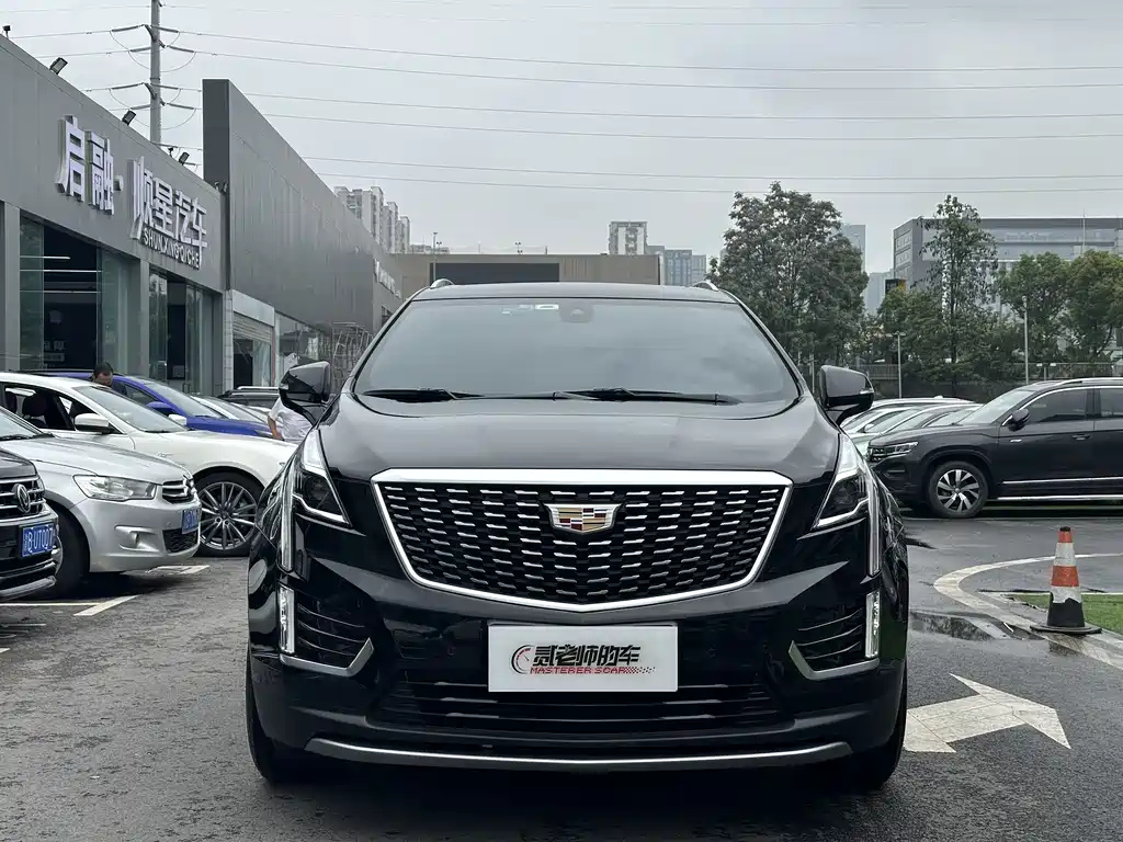 CADILLAC XT5 2021
