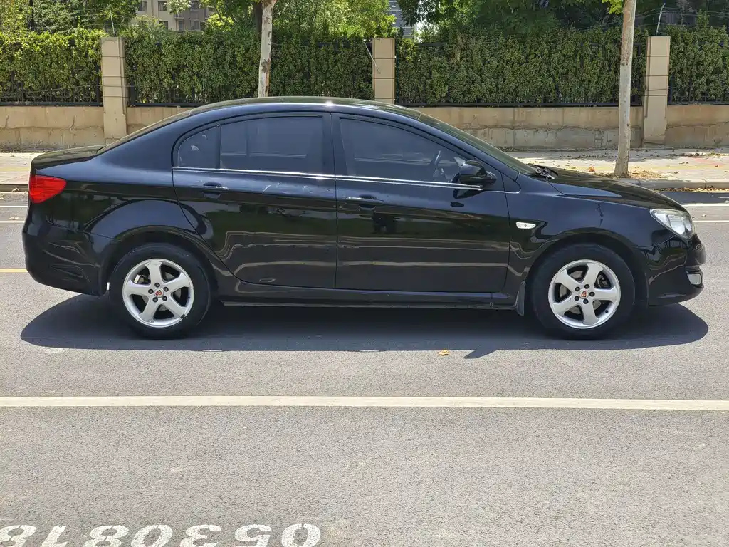 ROEWE 350 2013