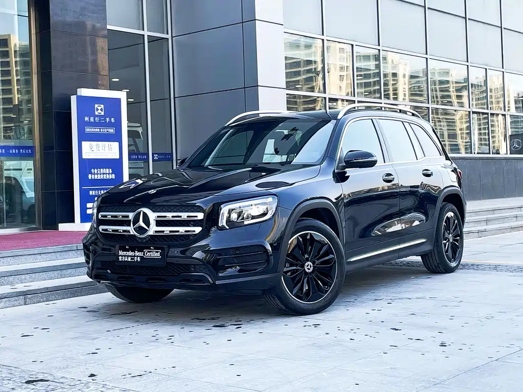 MERCEDES BENZ GLB 2023