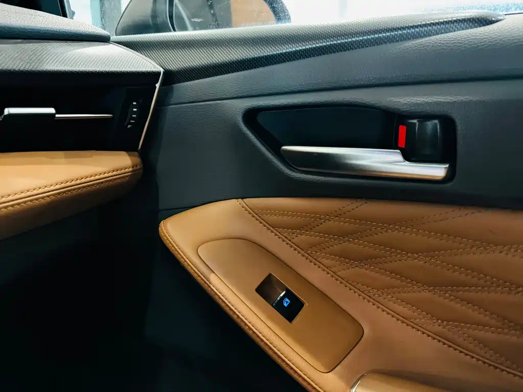 TOYOTA AVALON 2019