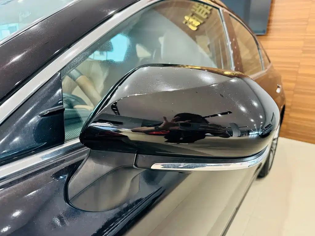 TOYOTA AVALON 2019