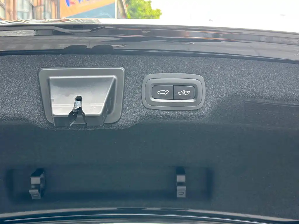 VOLVO S90 2021