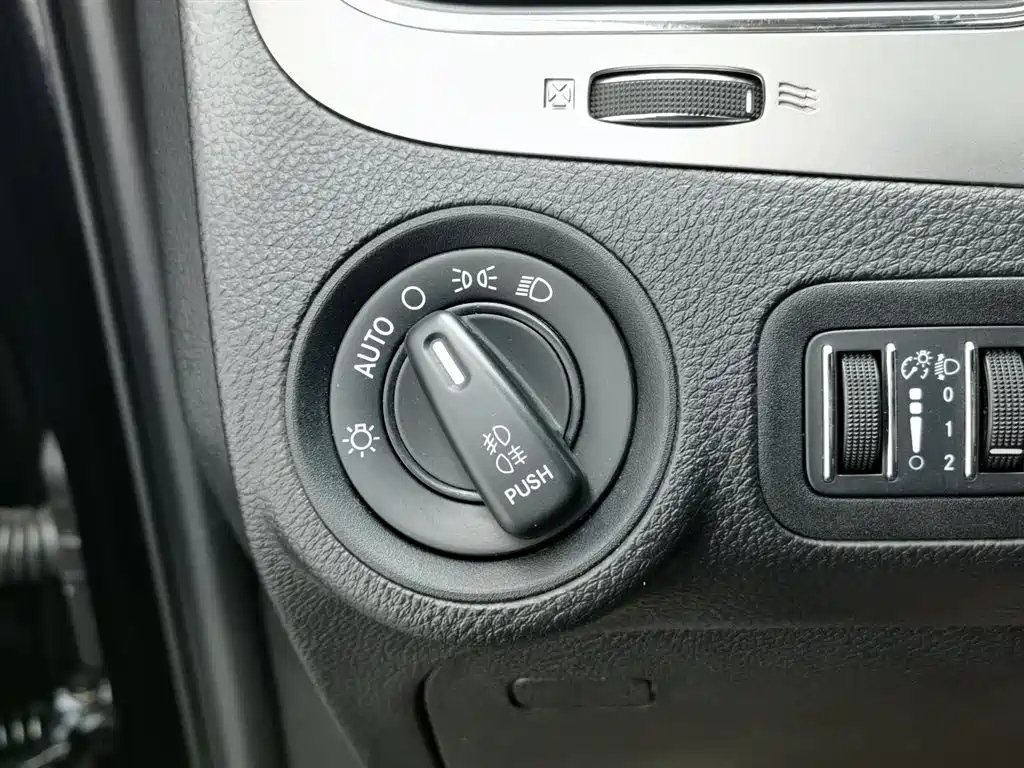 DODGE JCUV 2017