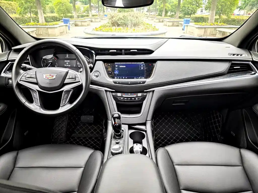 CADILLAC XT5 2020