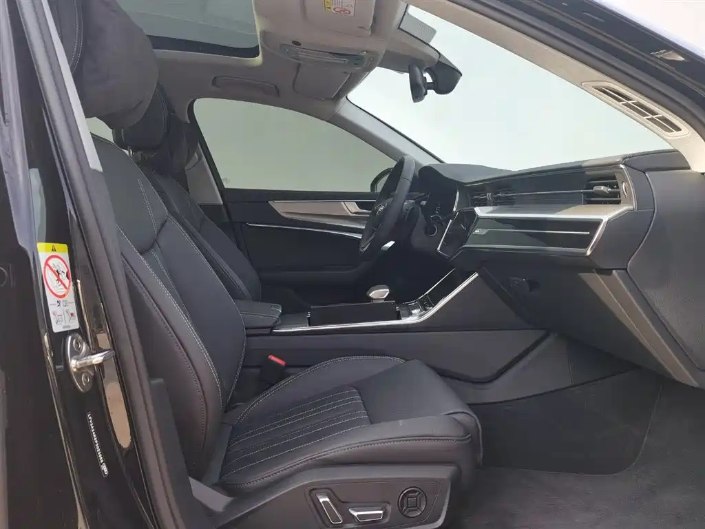 AUDI A6L 2023