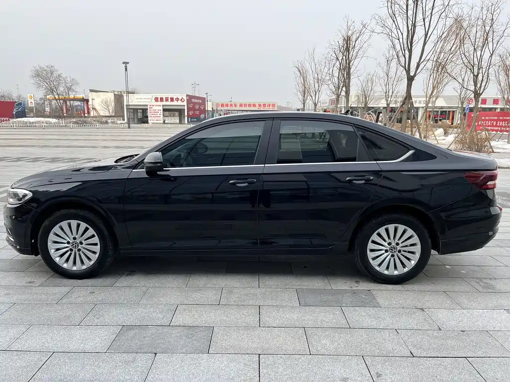 VOLKSWAGEN LAVIDA 2022
