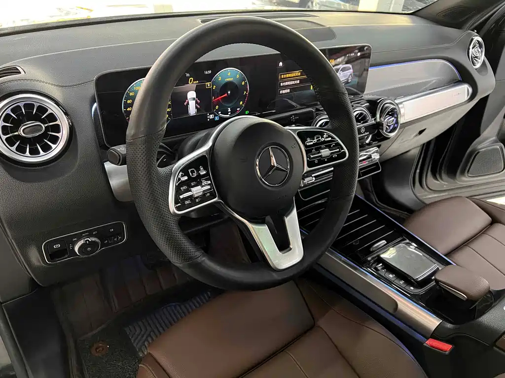 MERCEDES BENZ GLB 2020