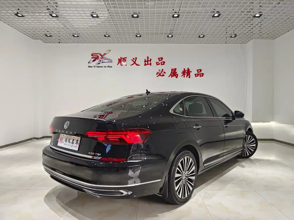 VOLKSWAGEN PASSAT 2020