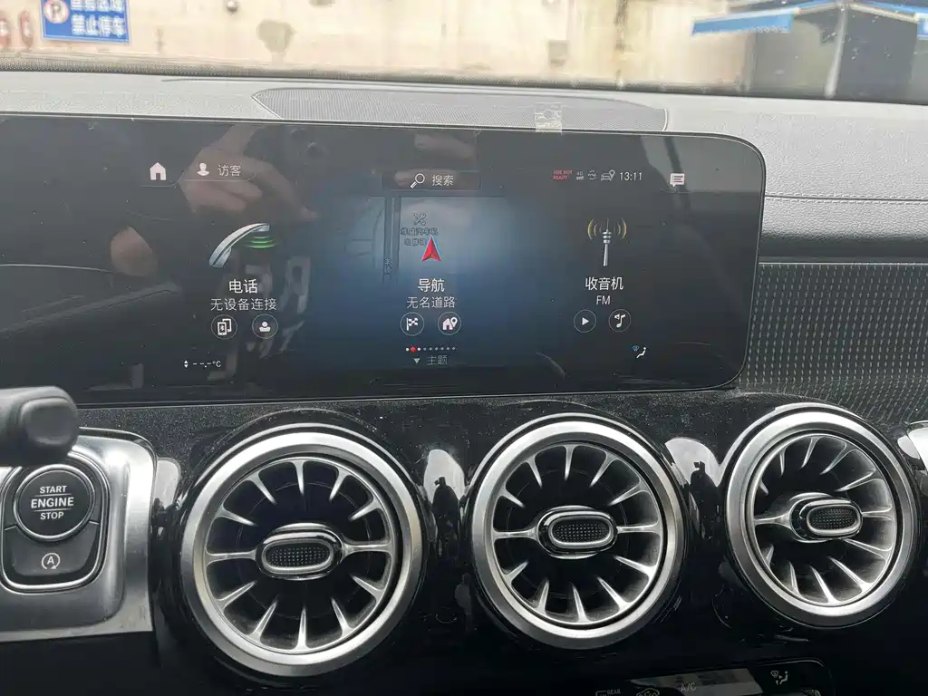 MERCEDES BENZ GLB 2022