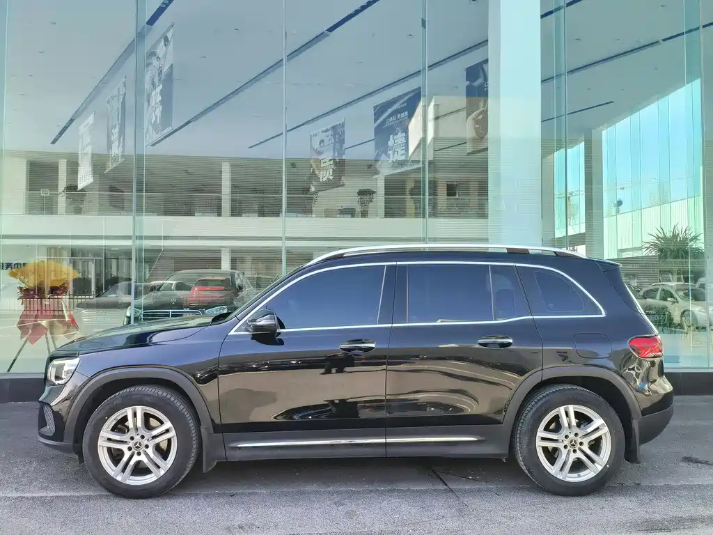 MERCEDES BENZ GLB 2022