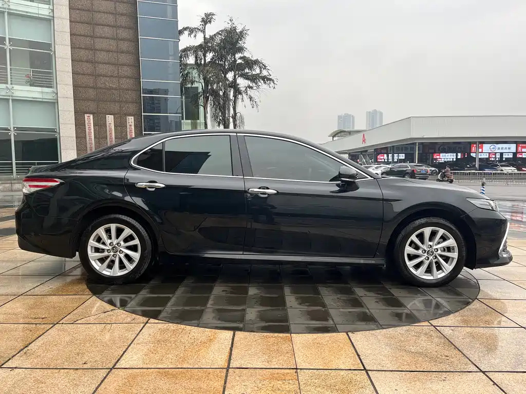 TOYOTA CAMRY 2022