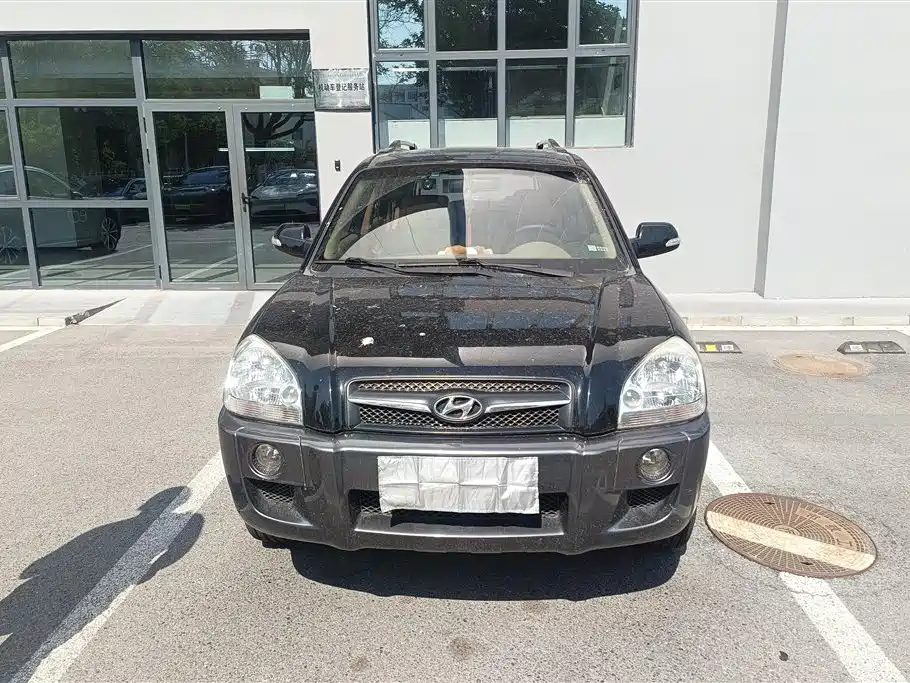 HYUNDAI TUCSON 2012