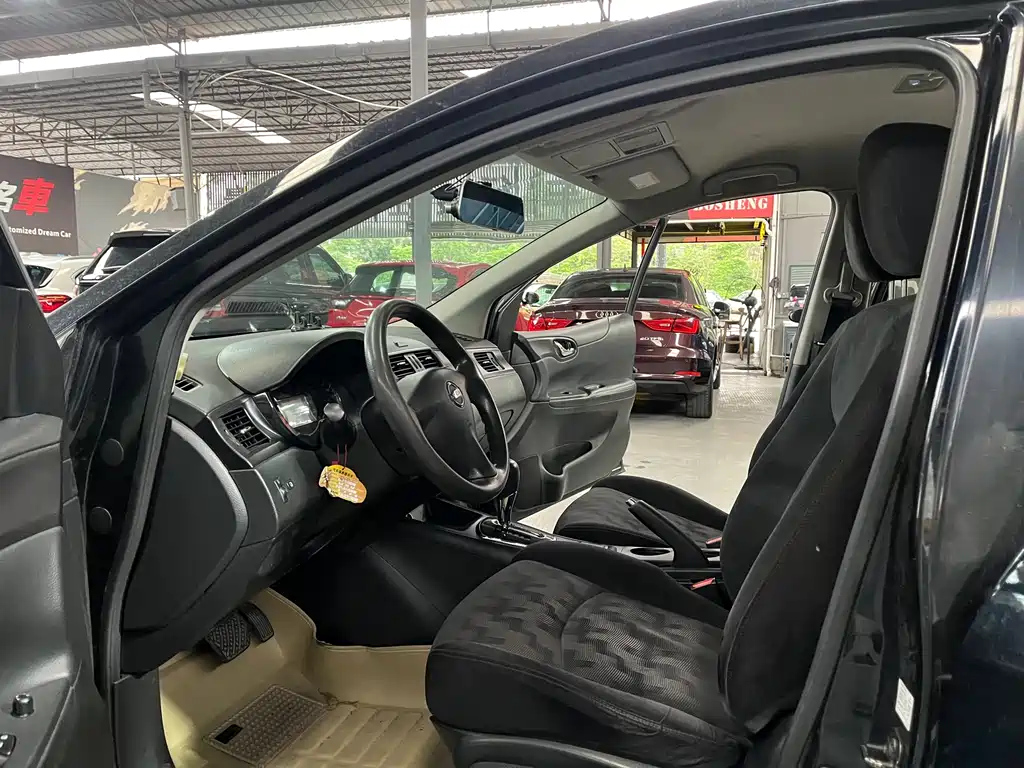 NISSAN TIIDA TIIDA 2011