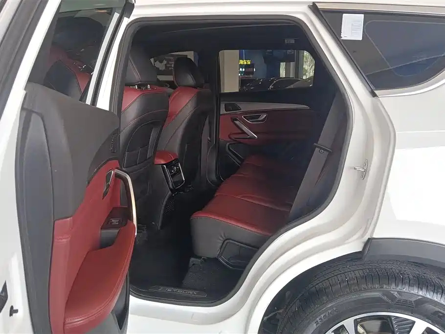 JETOUR X70 PLUS 2021