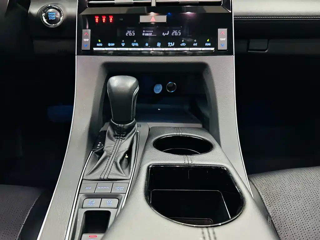 TOYOTA AVALON 2021