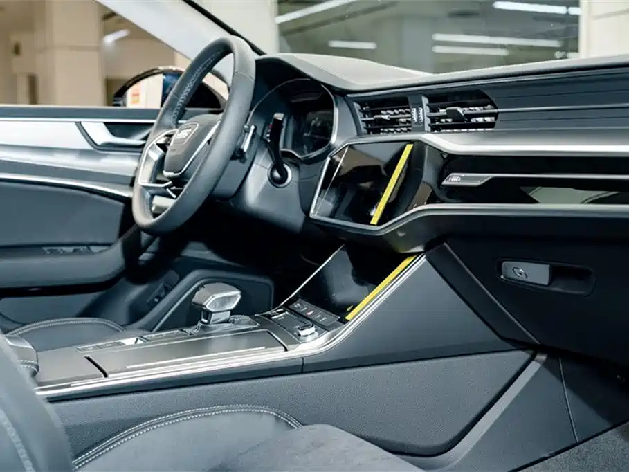 AUDI A7L 2024
