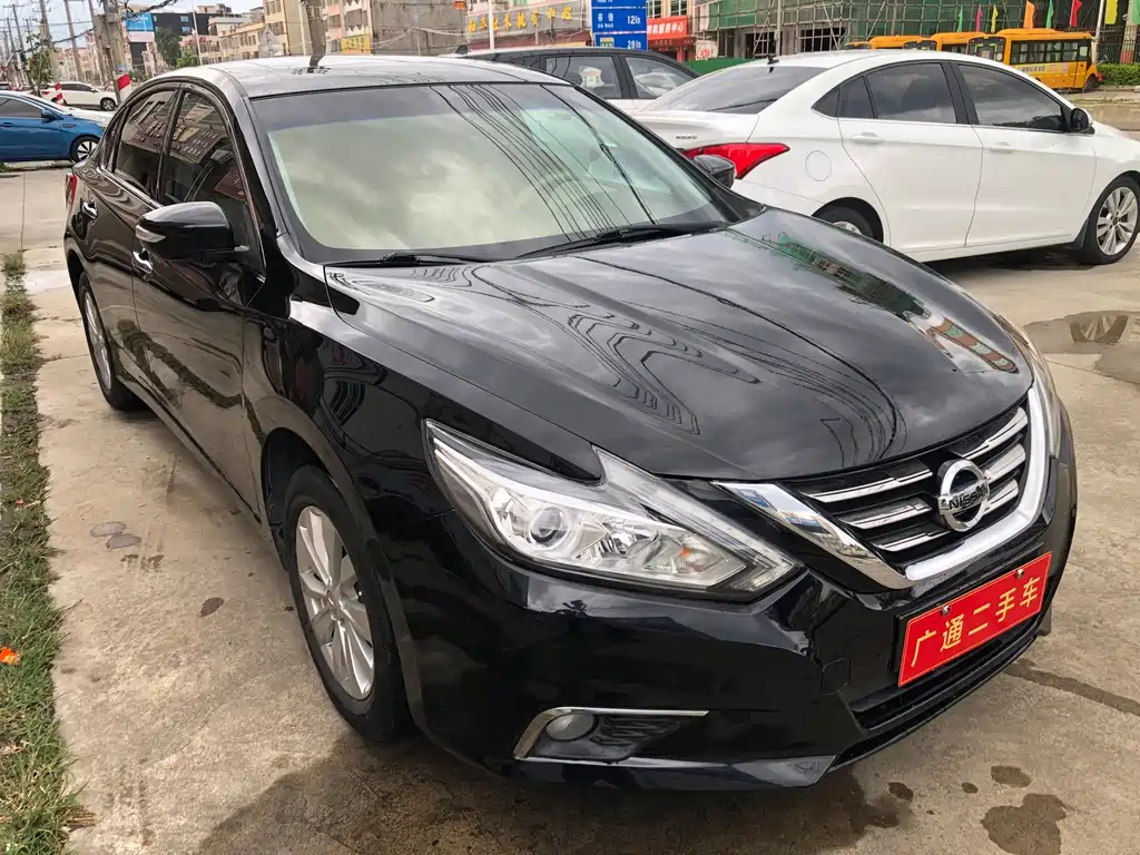 NISSAN TEANA 2018