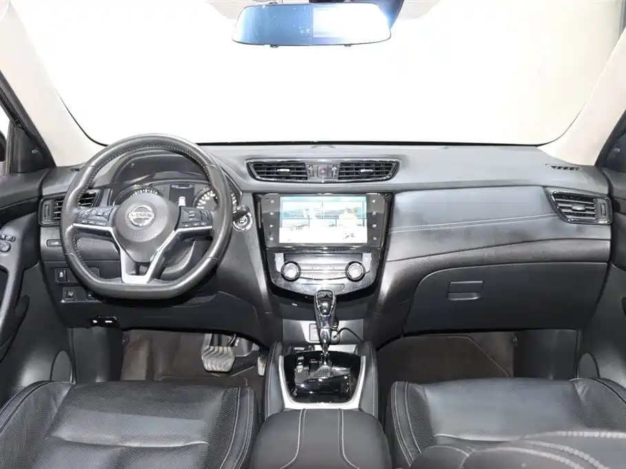 NISSAN X-TRAIL 2019