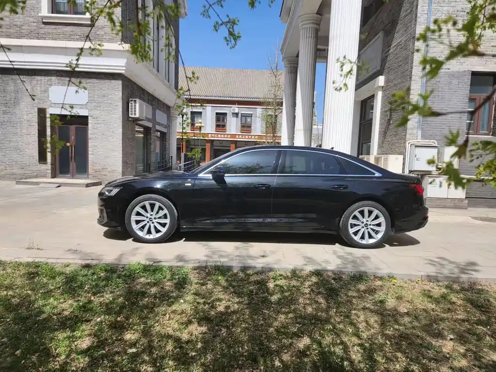 AUDI A6L 2022