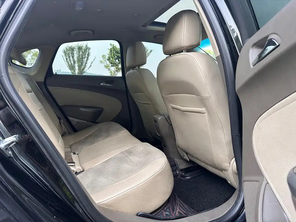 BUICK EXCELLE 2011