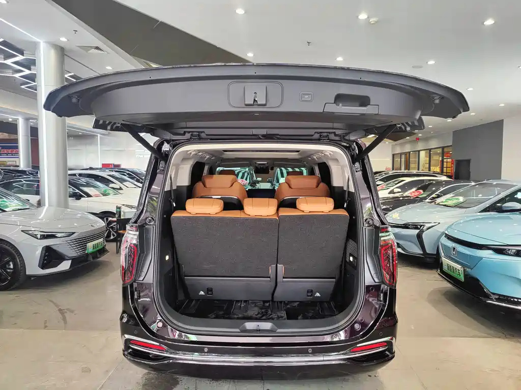 HONGQI HQ9 2023