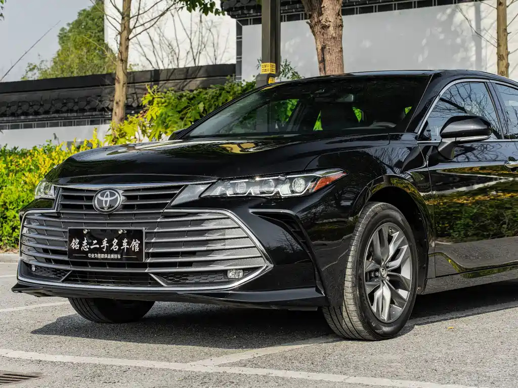 TOYOTA AVALON 2022