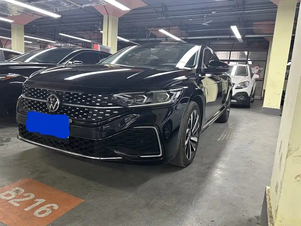 VOLKSWAGEN PASSAT 2021