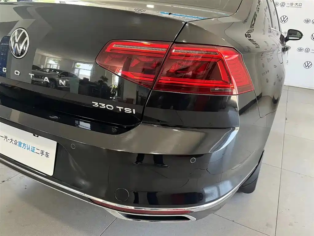 VOLKSWAGEN MAGOTAN 2021