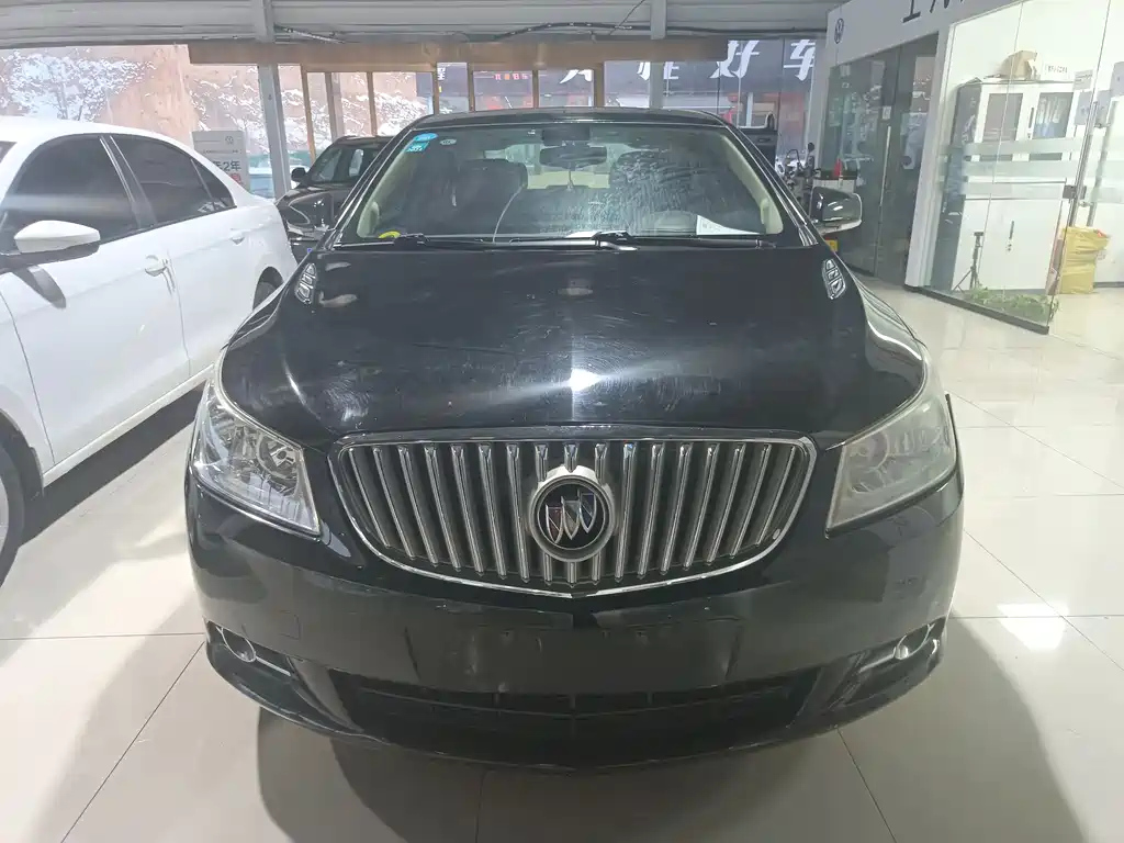 BUICK LACROSSE 2012