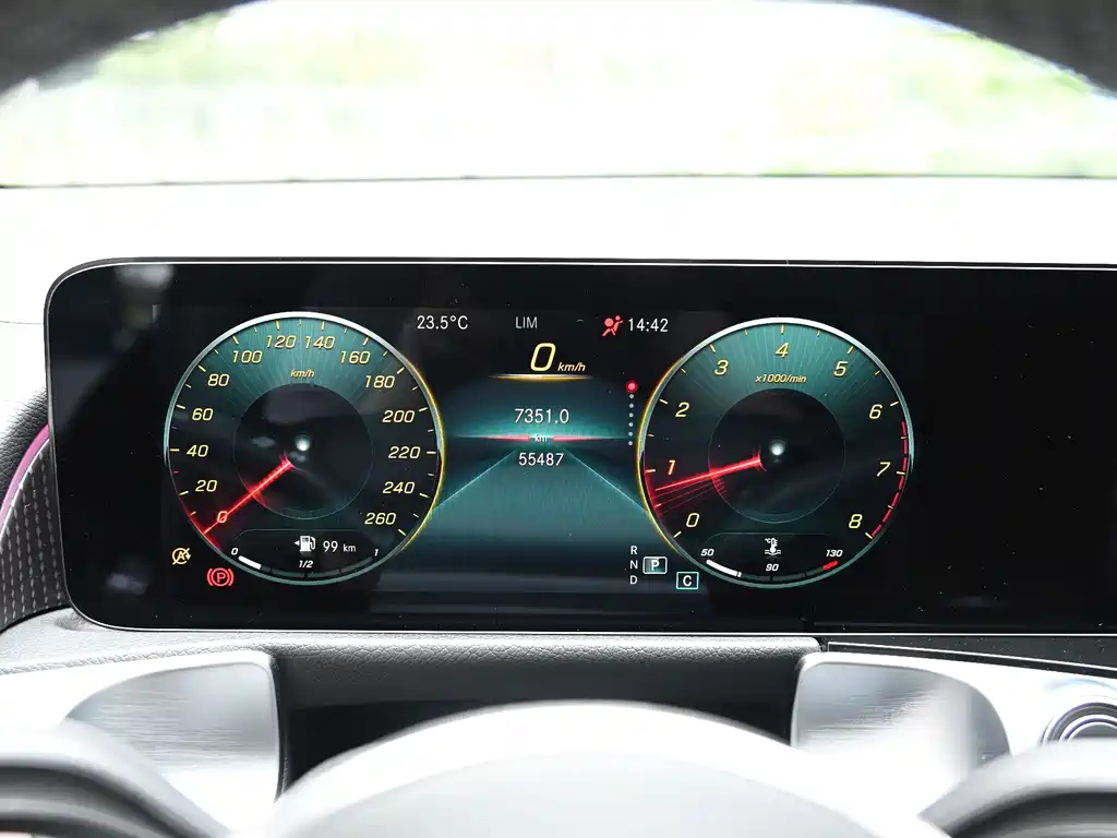 MERCEDES BENZ GLB 2022