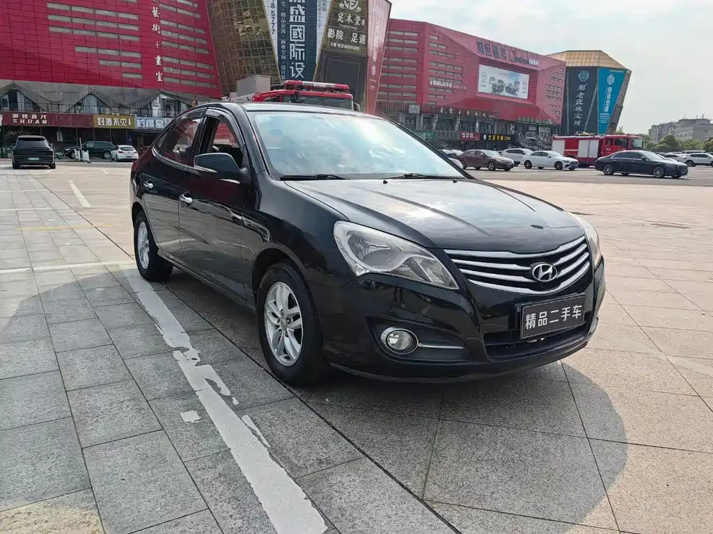 HYUNDAI CELESTA 2011