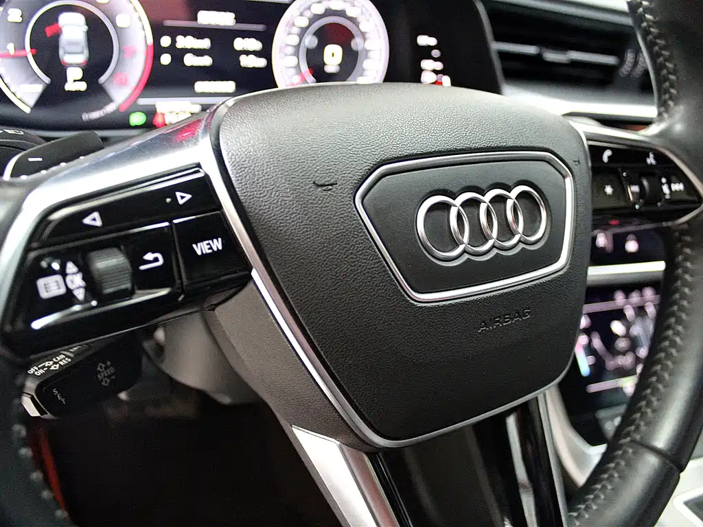 AUDI A6L 2019