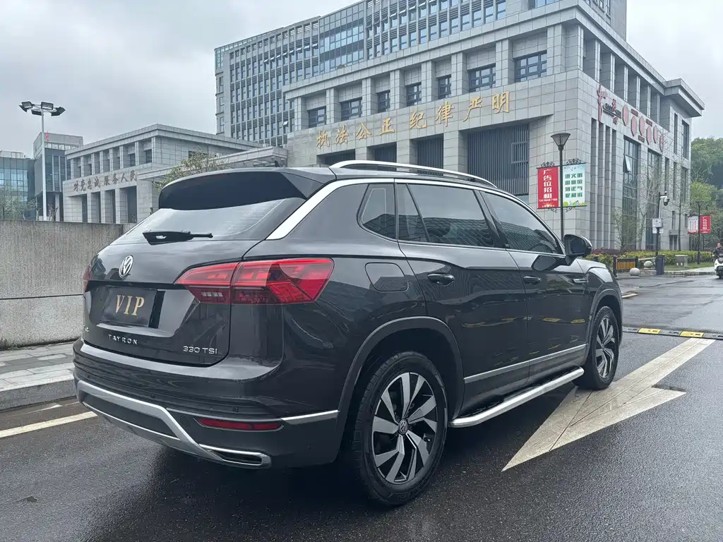 VOLKSWAGEN TAYRON 2021